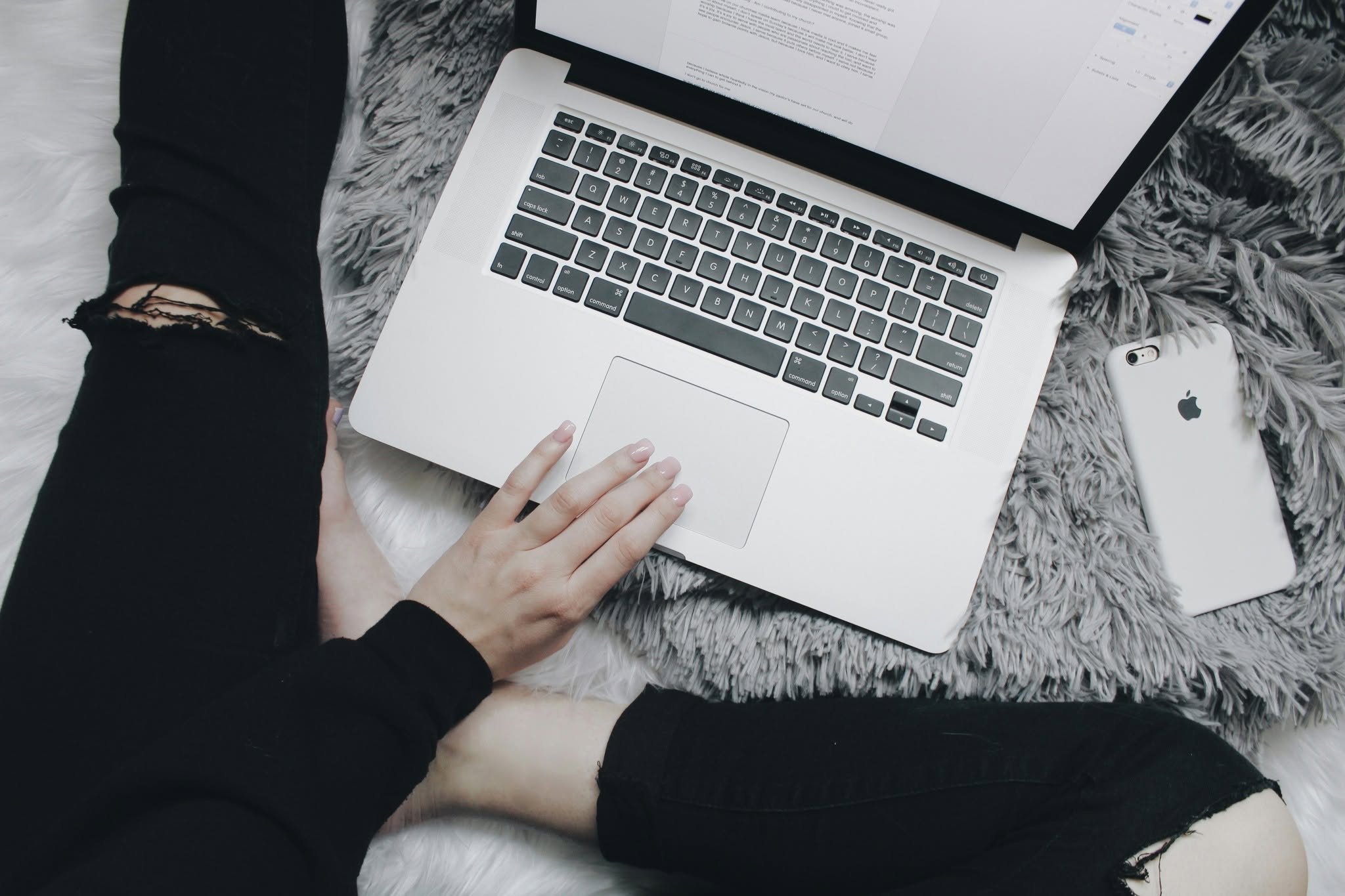 Thu mua laptop cũ tại Ea Khăl, Đắk Lắk